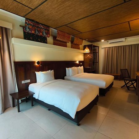 Borneo Beach & Mangrove Resort Tuaran 外观 照片