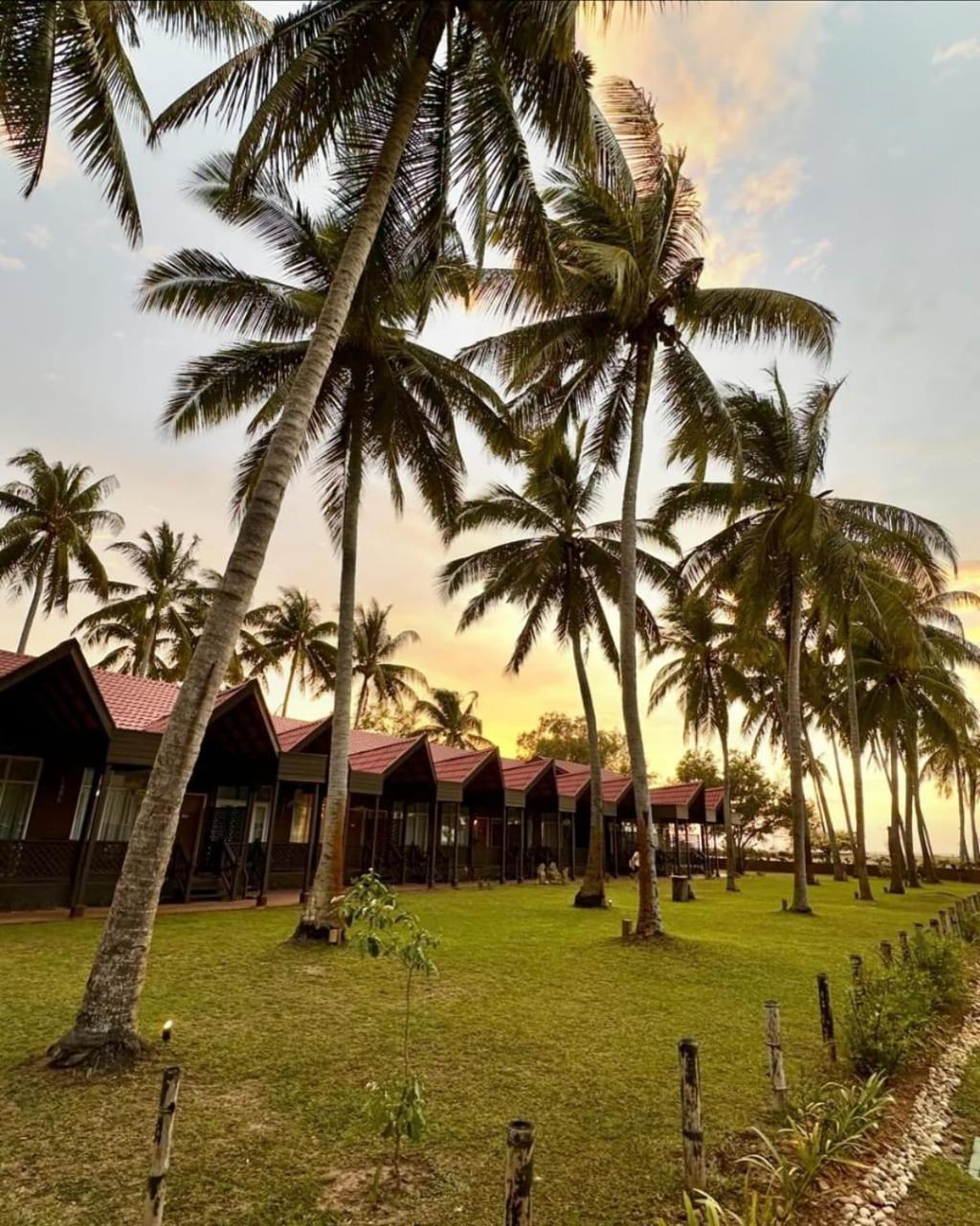Borneo Beach & Mangrove Resort Tuaran 外观 照片
