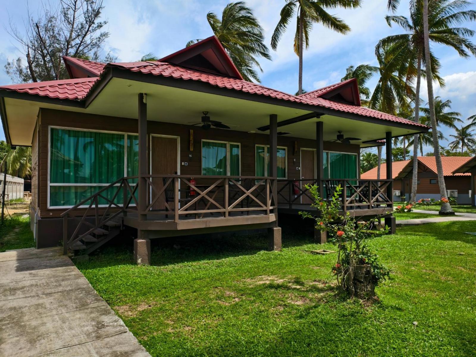 Borneo Beach & Mangrove Resort Tuaran 外观 照片